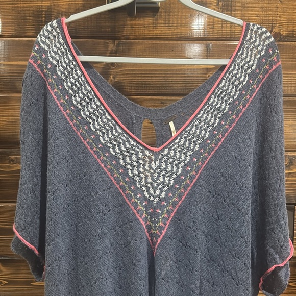 Free People Top - Picture 2 of 12